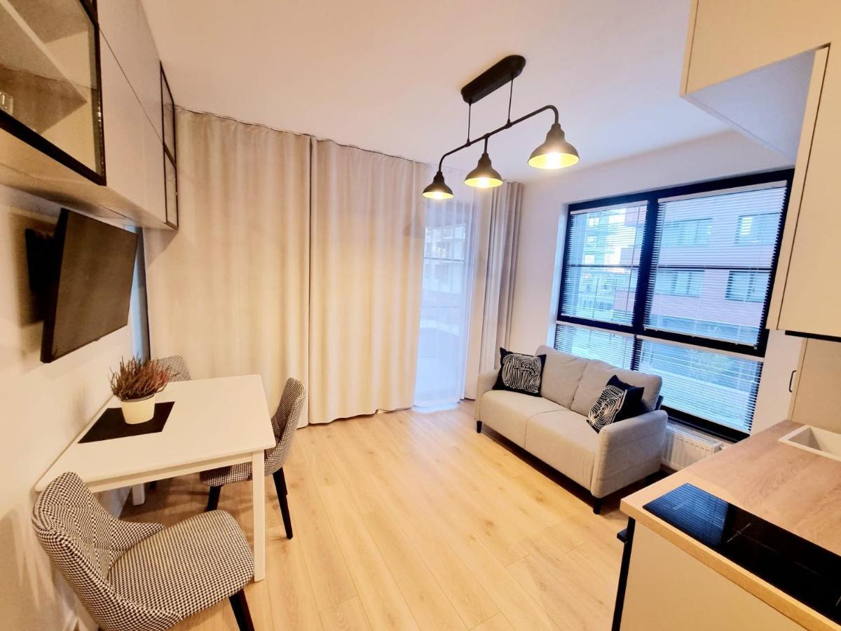 Doki Living Apartament 55 Гданск Екстериор снимка